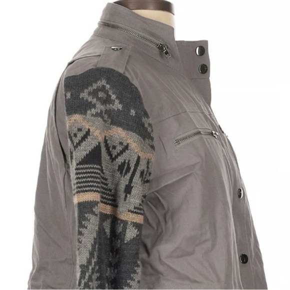 CoffeeShop Olive Green Utility Jacket with Knit Sleeves - Picture 3 of 16